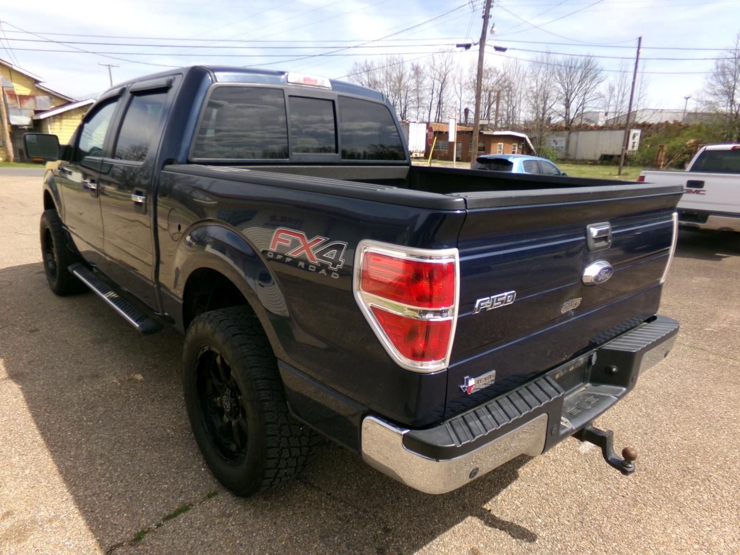 2014 Blue Jeans Metallic /Adobe Ford F-150 XLT (1FTFW1ET4EK) with an 3.5L V6 Ecoboost engine, 6-speed automatic transmission, located at 401 First NE, Bearden, AR, 71720, (870) 687-3414, 33.726528, -92.611519 - Photo#2